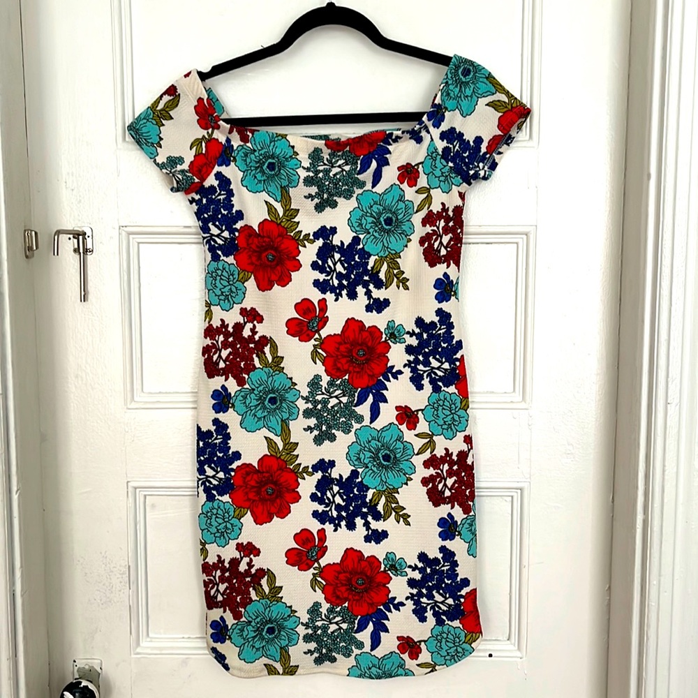 Beautiful floral off the shoulder dress!
